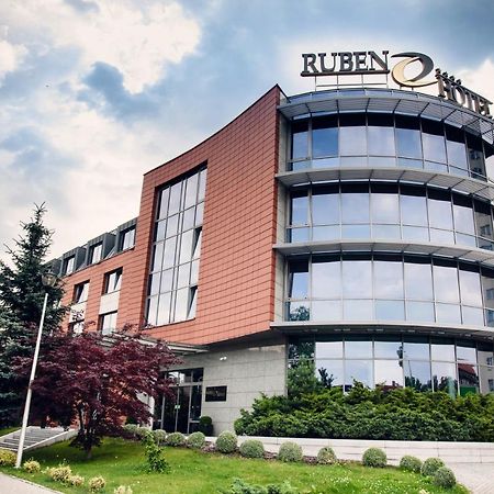Ruben Hotel Zielona Góra Exterior foto