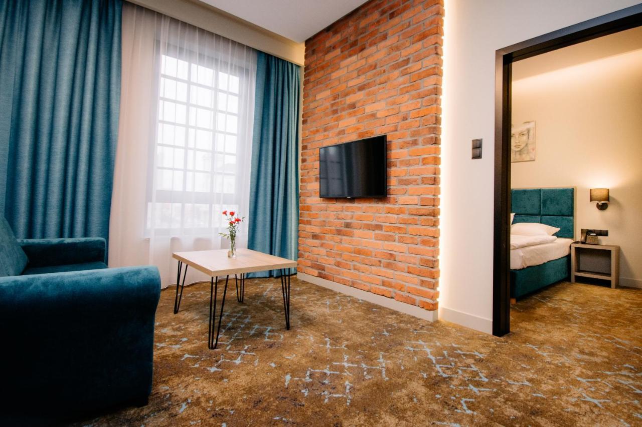 Ruben Hotel Zielona Góra Exterior foto